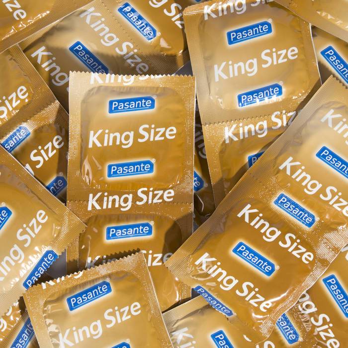 Pasante King Size Condoms (144 Pack) - Pasante